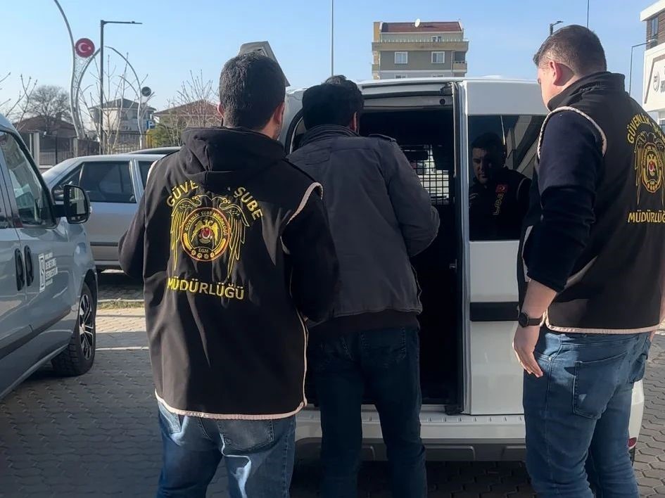 Kırklareli&rsquo;nde kesinleşmiş hapis cezası bulunan h&uuml;k&uuml;ml&uuml; yakalandı
