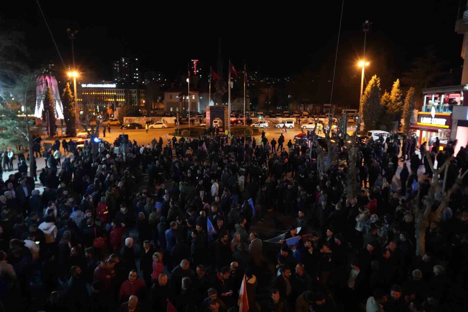 Başkan Özdemir, Niğde’de coşkuyla karşılandı