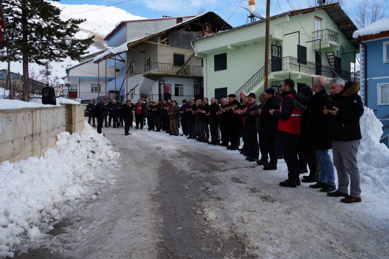 1993 yılında çığ felaketinde hayatını kaybeden 59 kişi dualarla anıldı
