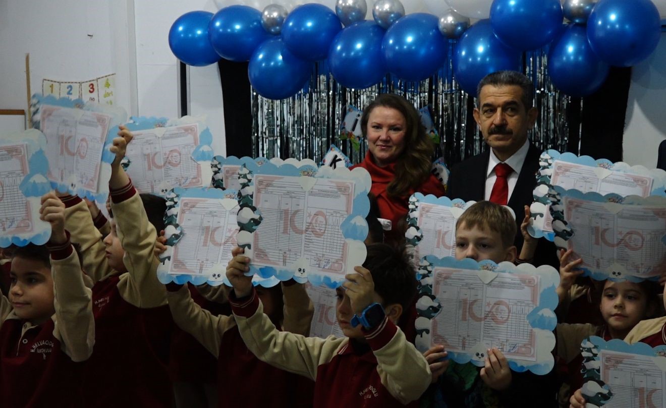Kırklareli&rsquo;de 55 bin 120 &ouml;ğrenci karne aldı
