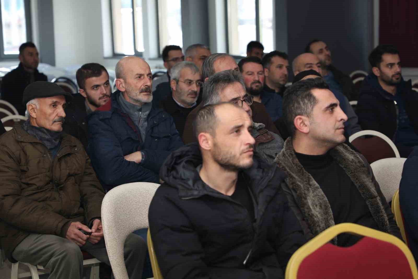 Gençosman Mahallesi sakinleri ile yeni imar planı bilgilendirme toplantısı gerçekleştirildi
