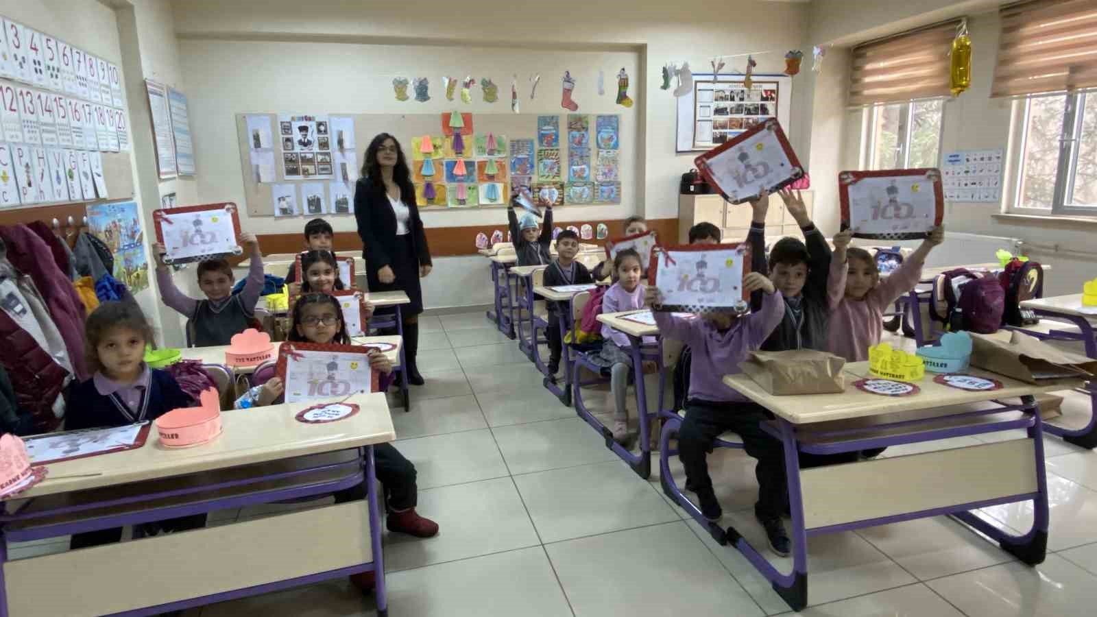 Zonguldak&rsquo;ta &ouml;ğrencilerin karne sevinci
