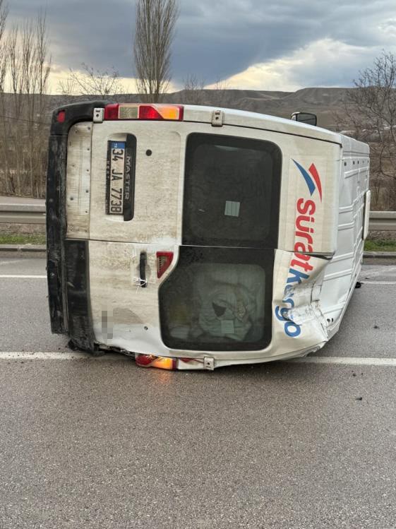 Amasya’da kargo araçlarının da karıştığı iki ayrı kaza: 1 ölü, 3 yaralı
