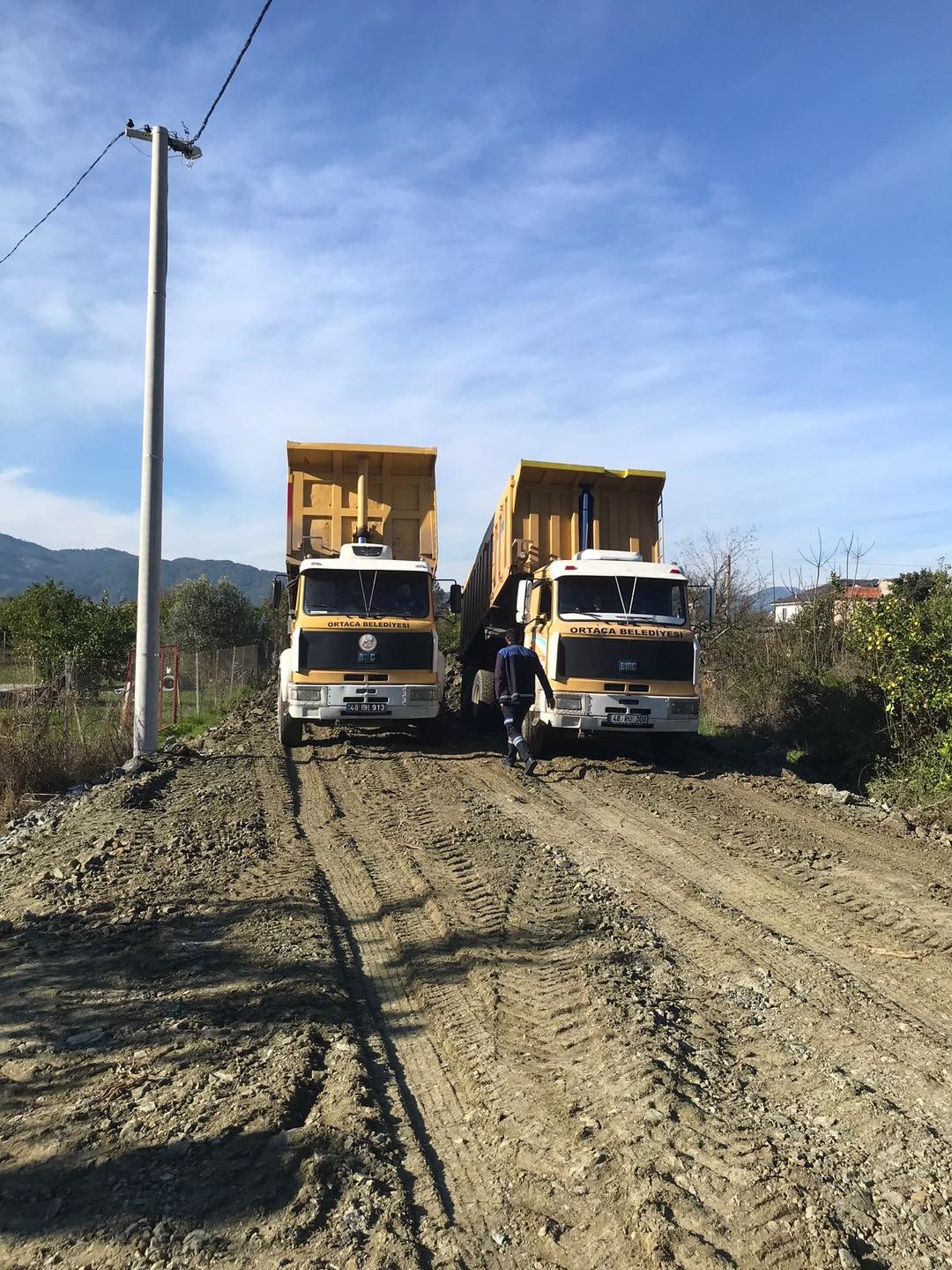 Ortaca’da yol bakım çalışmaları devam ediyor
