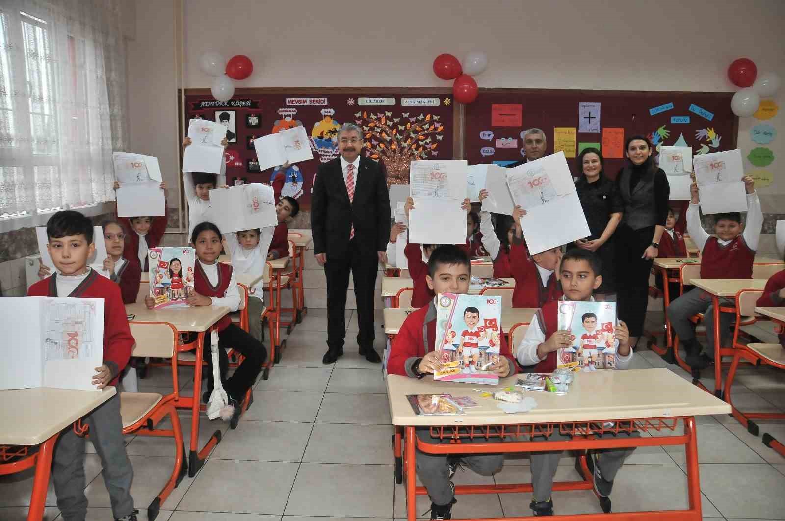 Depremin vurduğu Osmaniye’de karne heyecanı yaşandı
