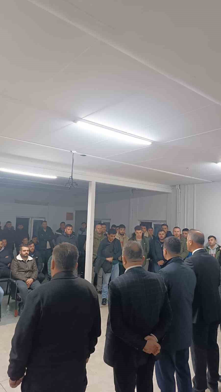 Mutlu, Armut&ccedil;uk&rsquo;ta madencilerle bir araya geldi
