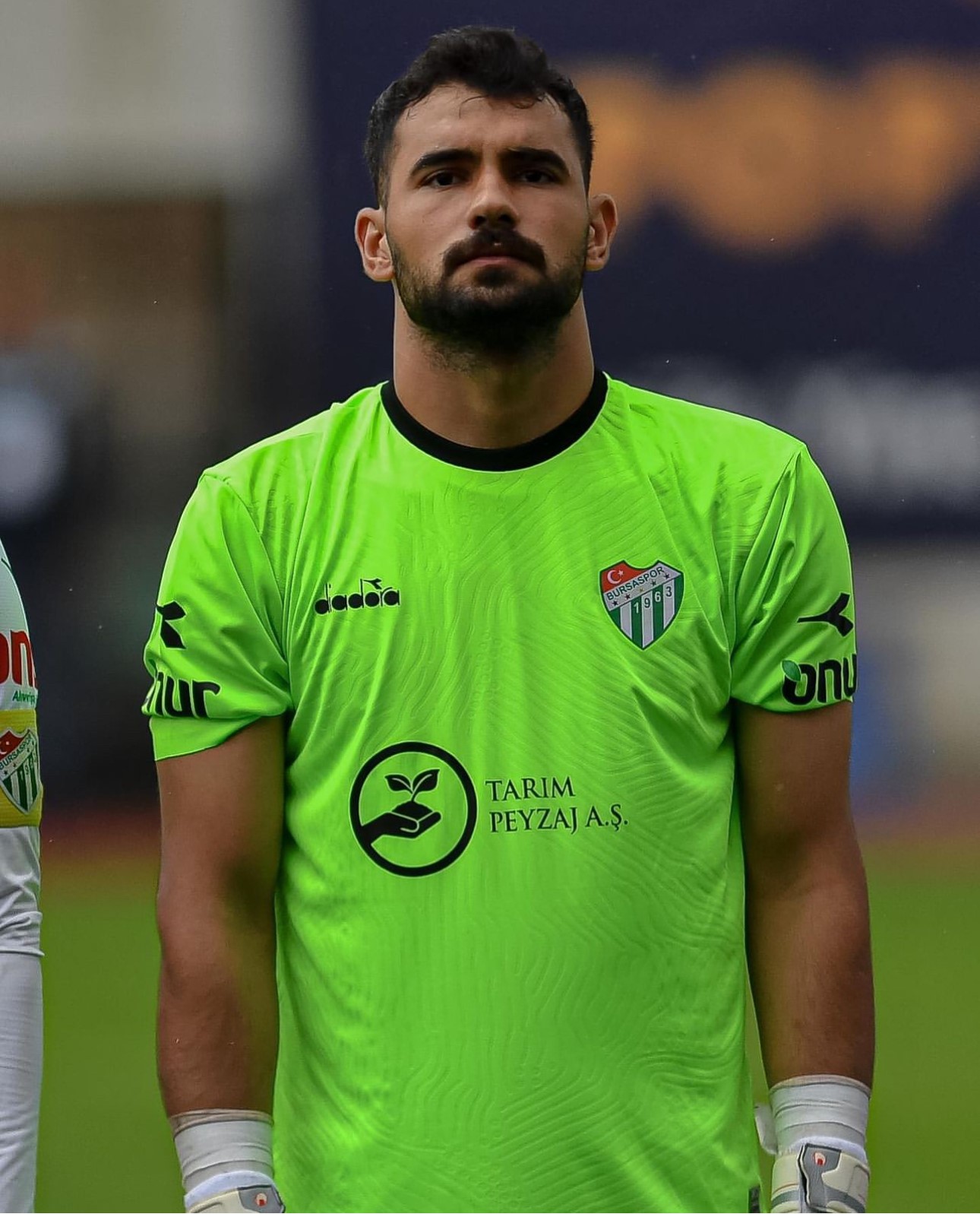 Bursasporlu kaleci Canberk Yurdakul s&ouml;zleşmesini feshetti
