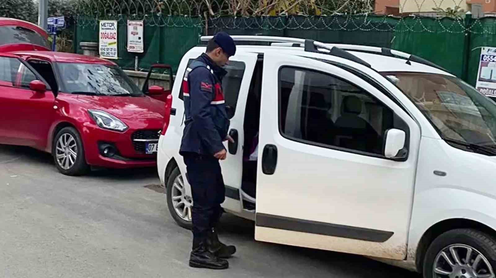 Muğla merkezli üç ilde uyuşturucu operasyonu