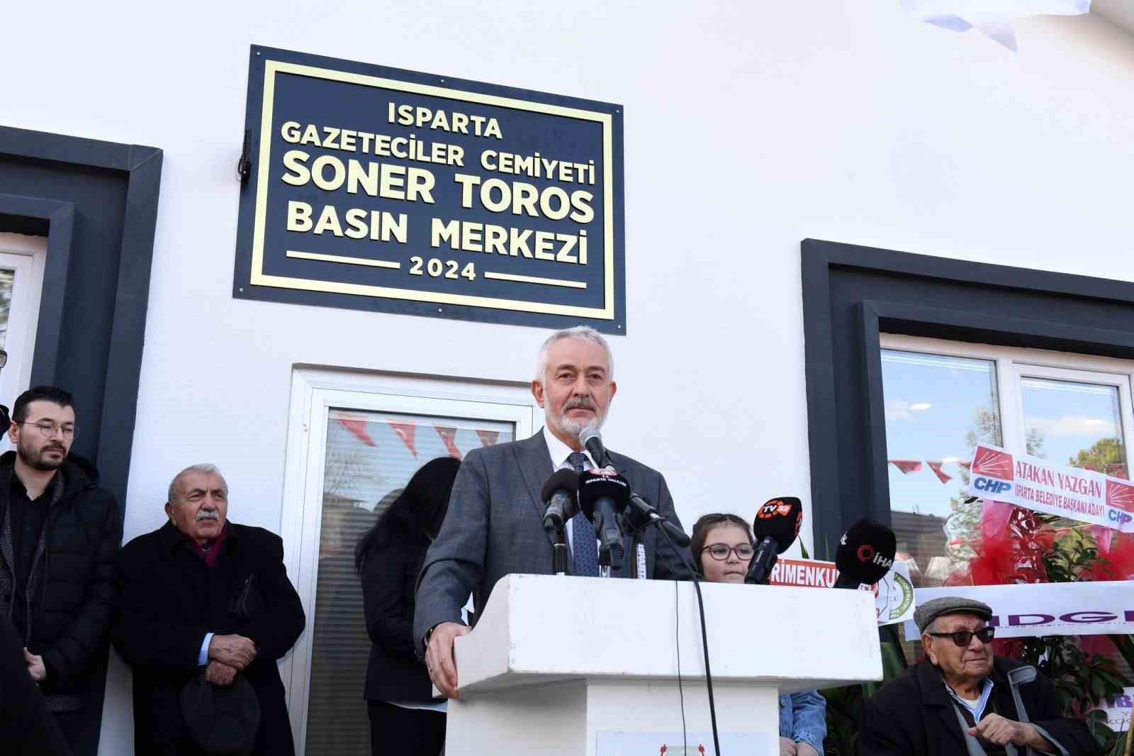 Isparta Gazeteciler Cemiyeti Soner Toros Basın Merkezi t&ouml;renle a&ccedil;ıldı
