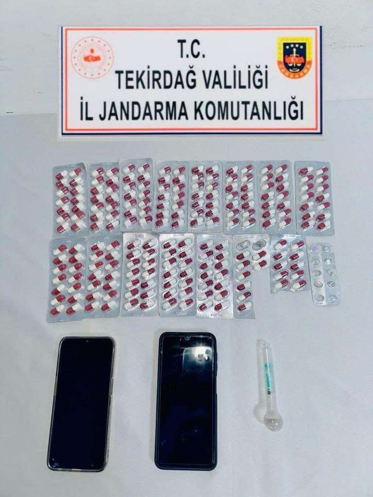 Tekirdağ&rsquo;da uyuşturucu operasyonu: 3 g&ouml;zaltı
