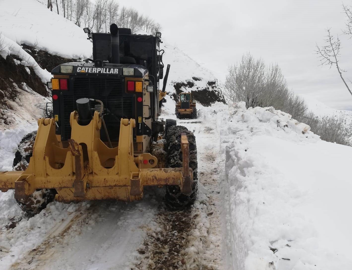 Batman-Muş dağ k&ouml;yleri bağlantı yolu ulaşıma a&ccedil;ıldı
