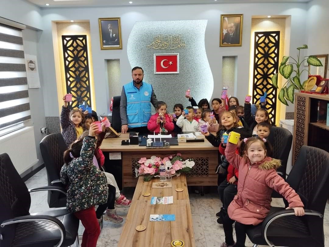 Balıkesirli Miniklerden Gazze’ye Anlamlı Bağış