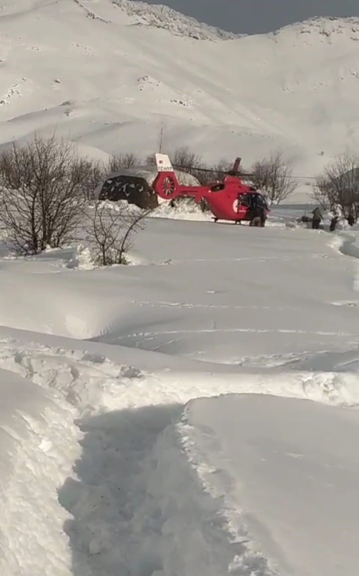 Ambulans helikopter, Miraç Efe Eren için havalandı
