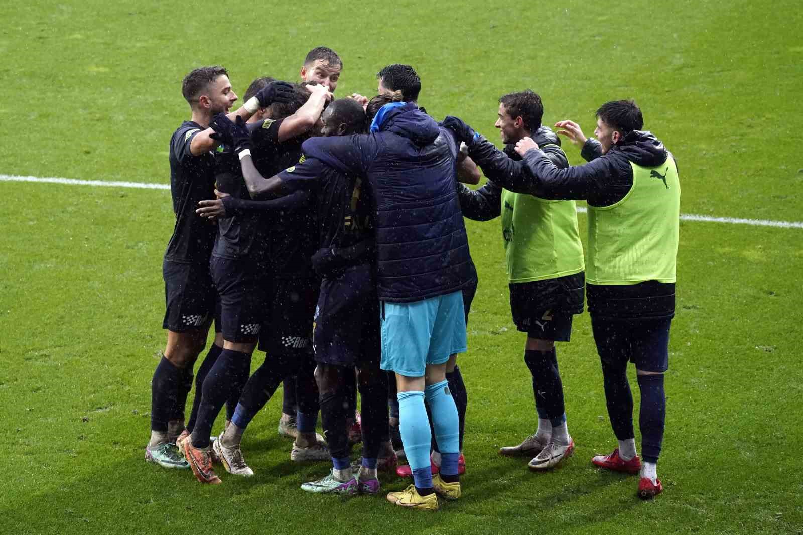 Trendyol S&uuml;per Lig: Kasımpaşa: 3 - Hatayspor: 0 (Ma&ccedil; sonucu)
