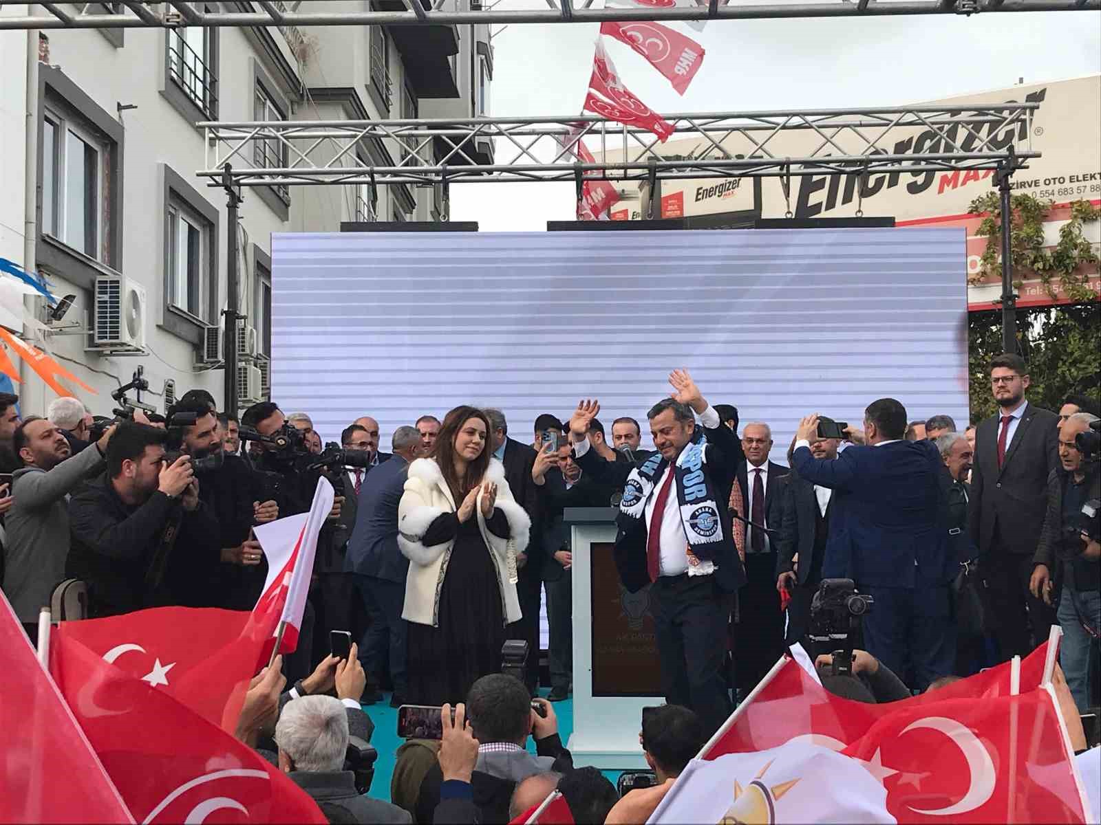 Adana Büyükşehir Belediye Başkan adayı Fatih Mehmet Kocaispir’e görkemli karşılama
