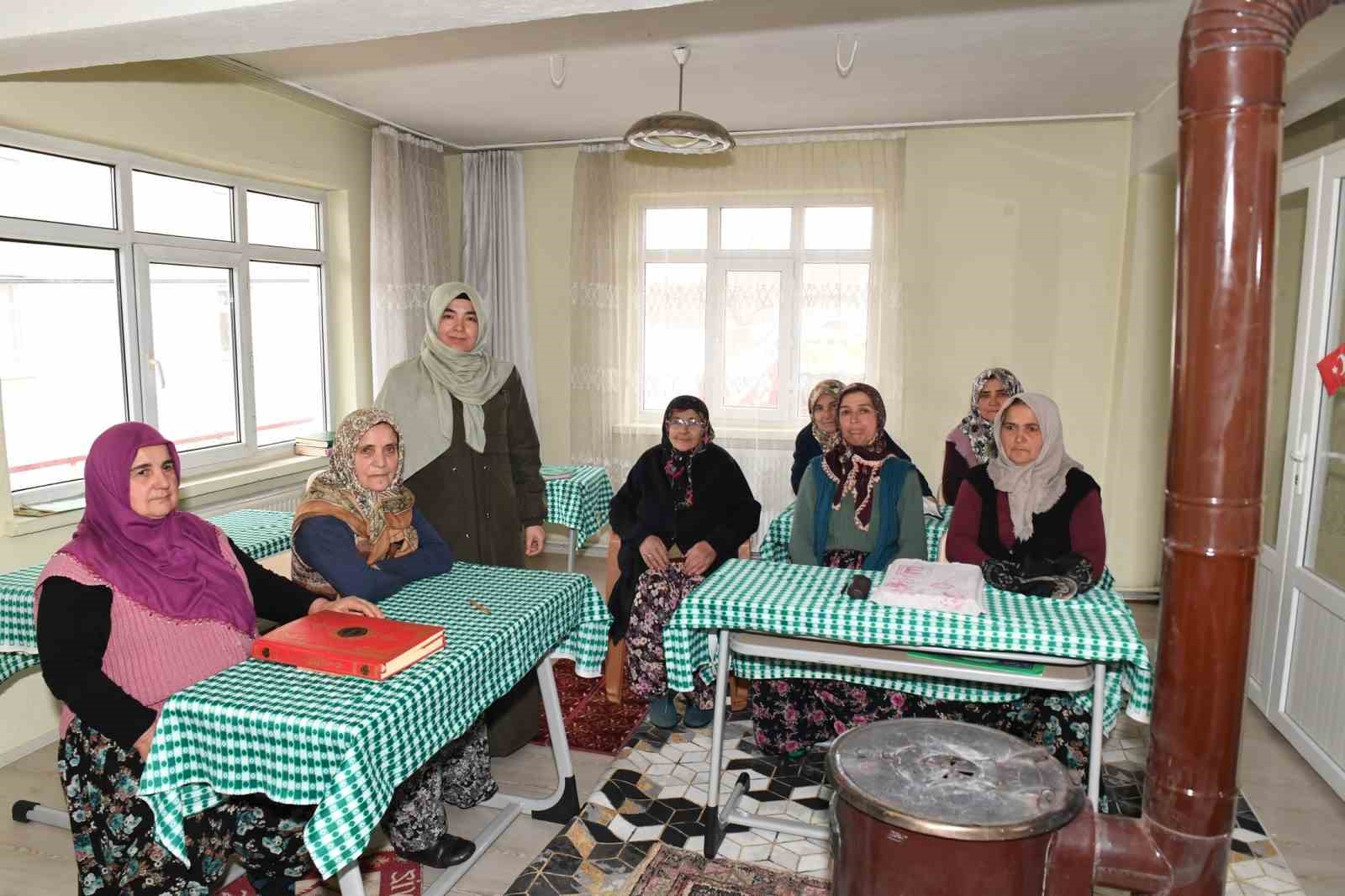 Alik&ouml;y&rsquo;de cami ve Kur&rsquo;an kursunun kalorifer tesisatı yenilendi
