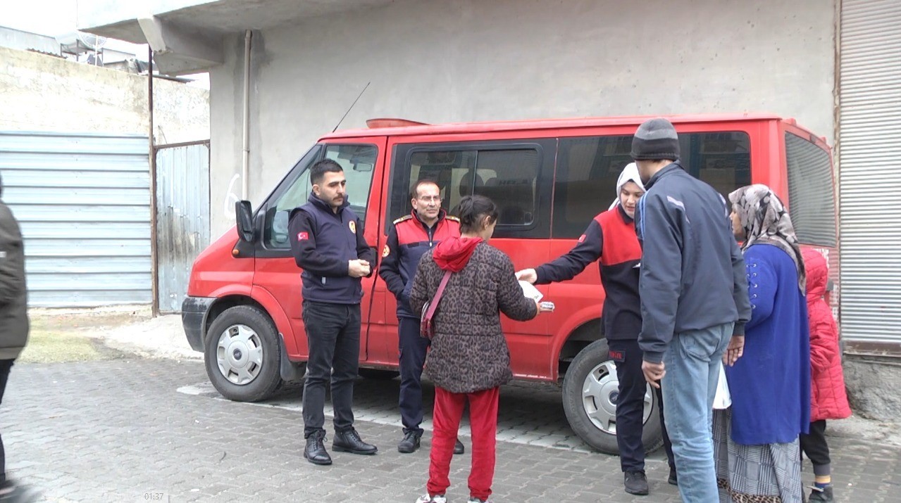 Soba zehirlenmelerine karşı itfaiyeden uygulamalı uyarı