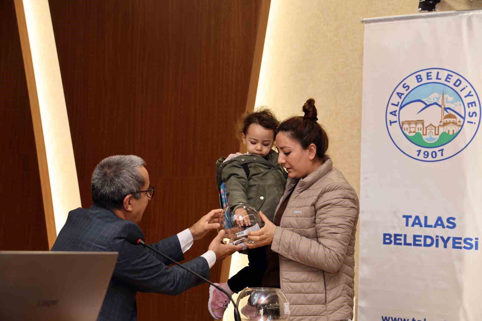 Talas’ta kentsel dönüşüm evleri kura ile sahibini buldu