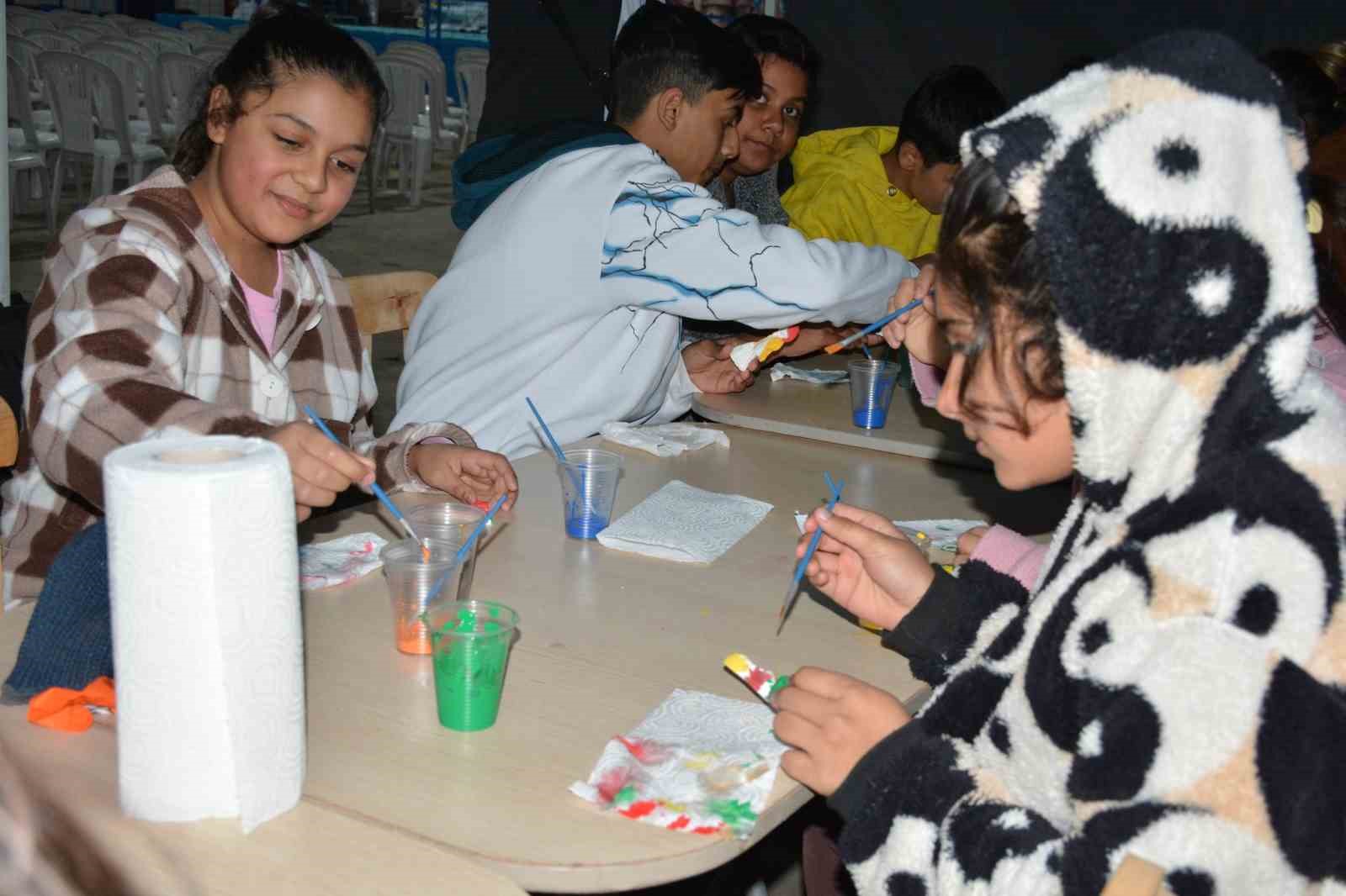 Lapseki&rsquo;de ara tatil &ccedil;ocuk şenliği başladı
