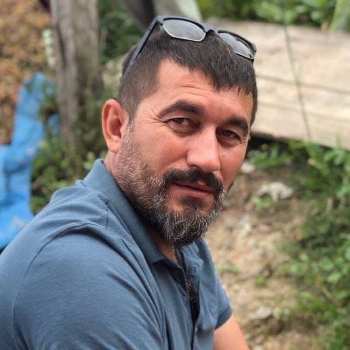 Buzlu yolda kontrolden &ccedil;ıkan otomobil şarampole u&ccedil;tu: 1 &ouml;l&uuml;
