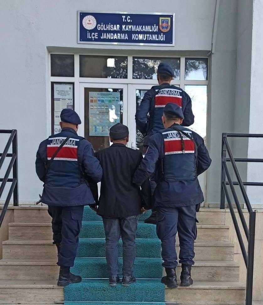 Burdur’da  genel asayiş uygulamalarında 9 aranan şahıs yakalandı