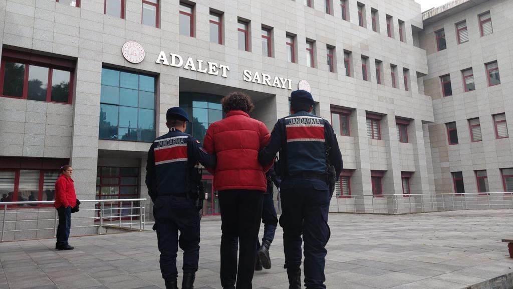 Hakkında 4 yıl hapis cezası bulunan FET&Ouml;&rsquo;c&uuml; yakalandı
