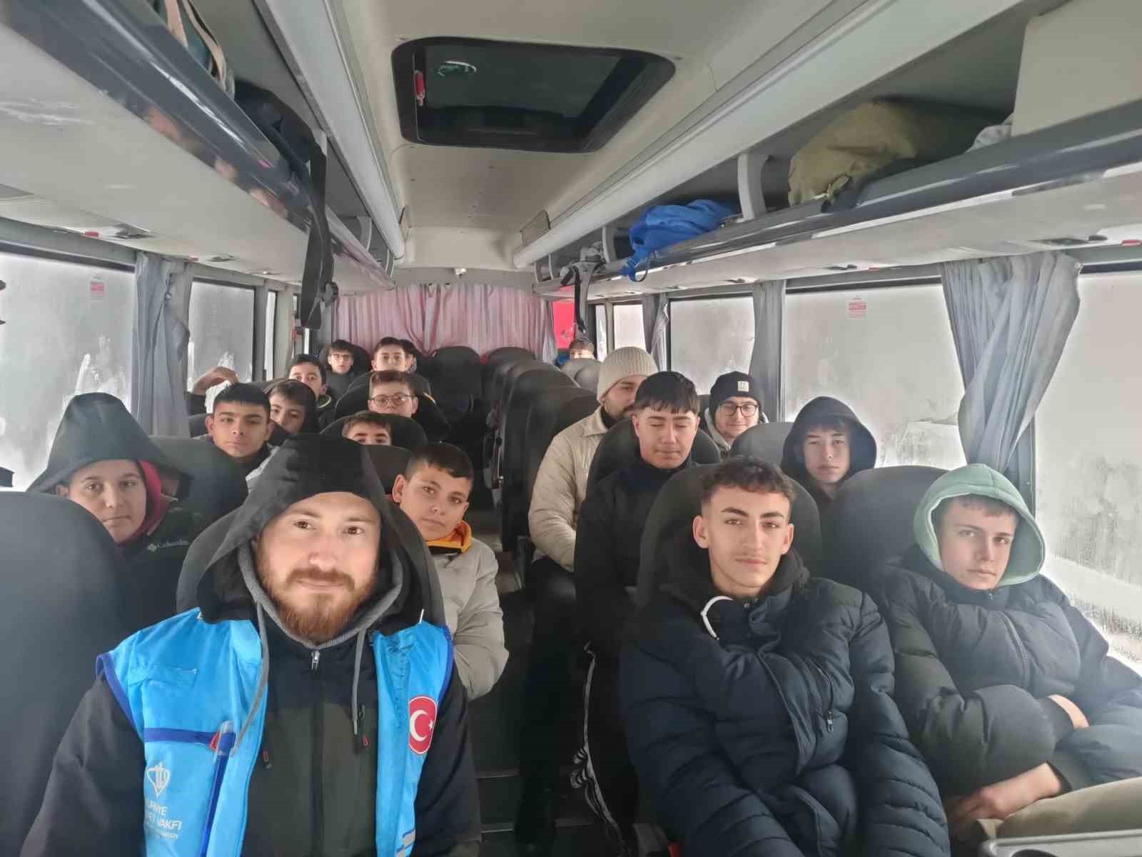 Karabiga&rsquo;lı &ouml;ğrencilere unutulmaz yarıyıl tatil deneyimi: Kocaeli Diriliş Kampı
