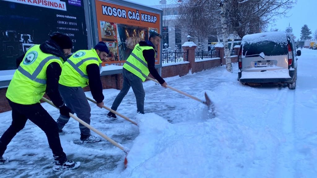 Ardahan Belediyesinde karla mücadelede yeni dönem
