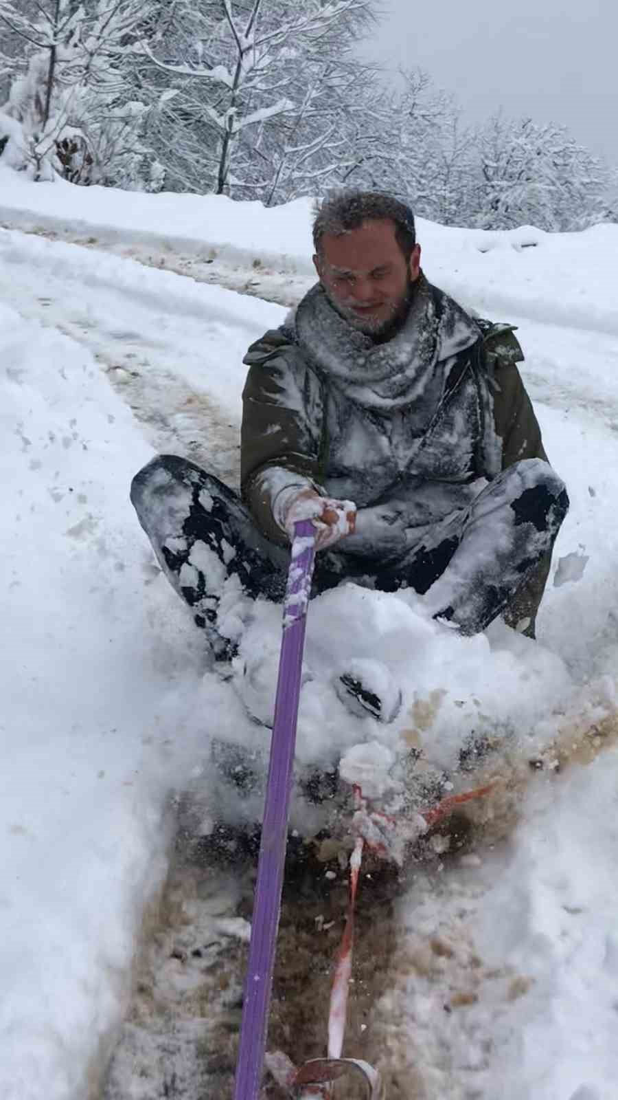 Rizeliler karı böyle eğlenceye dönüştürdü
