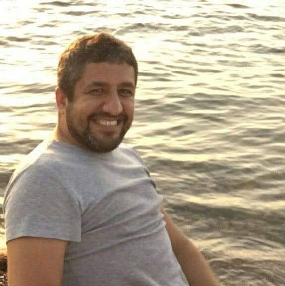 Burhaniye’ de çukura düşerek yaşamını yitiren genç iş insanı toprağa verildi