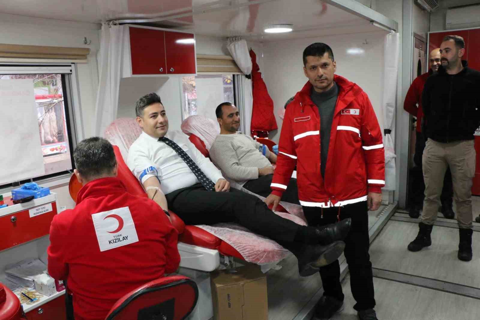 Kaymakam &Ouml;z&ccedil;elik: &ldquo;Kan bağışında bulunmak, bir hayat kurtarmakla eş değerdir&rdquo;
