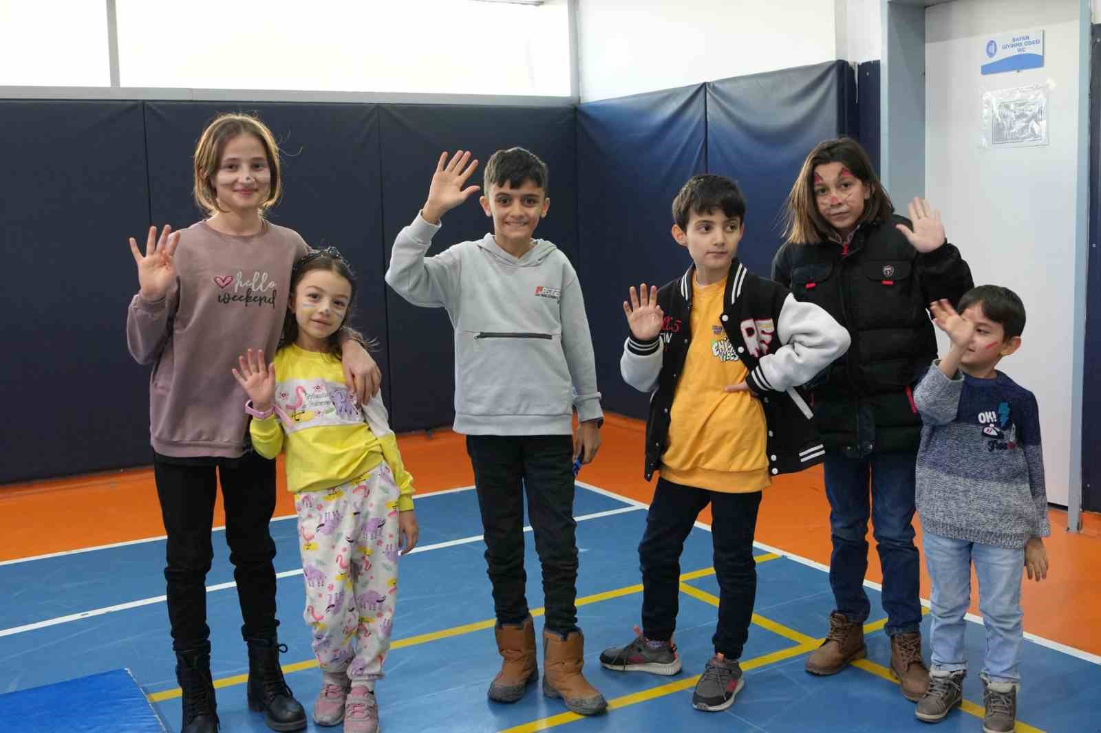 Çorum Belediyesi’nden öğrencilere yarı yıl hediyesi
