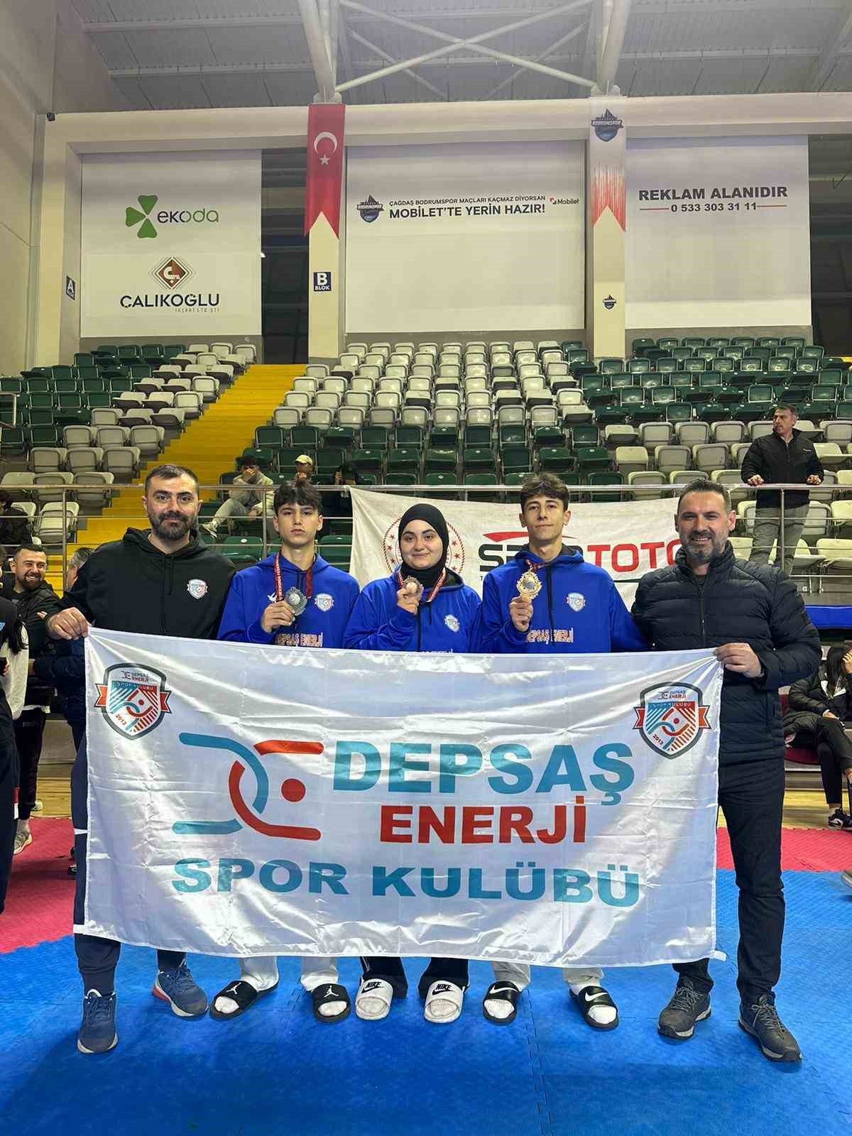 Taekwondo şampiyonasında DEPSAŞ Enerji rüzgarı
