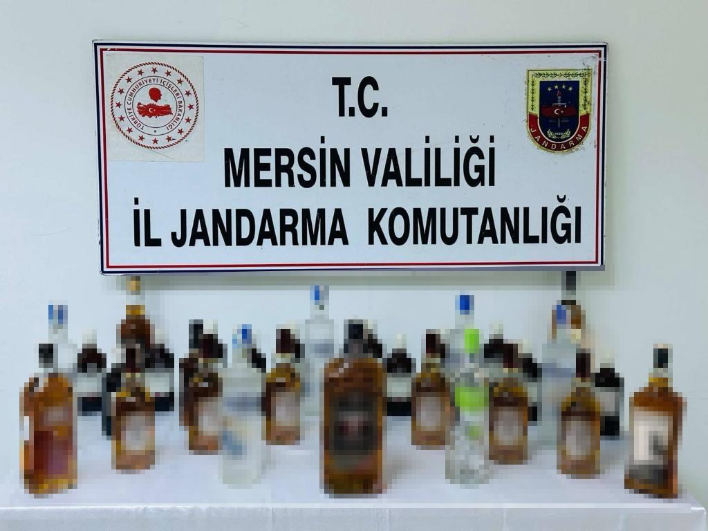 Mersin’de kaçak alkol ticareti yapan 3 şüpheli yakalandı