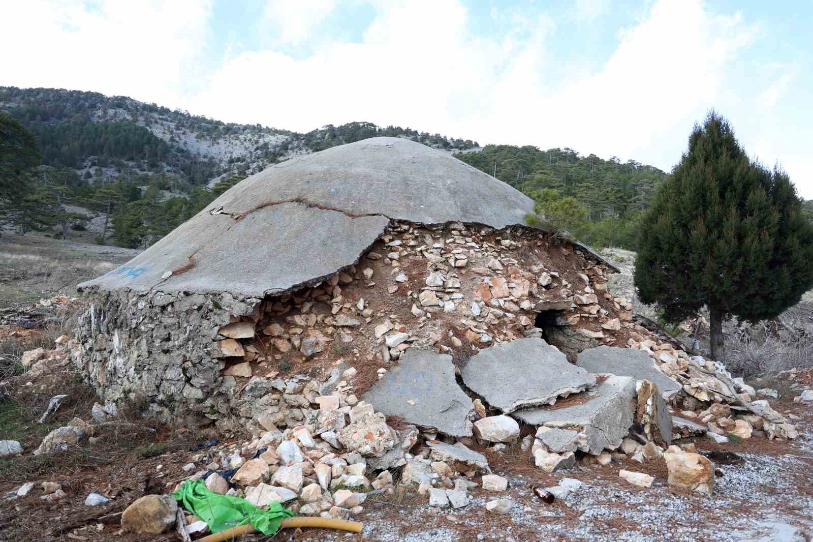 200 yıllık sarnıç restore edilmezse yok olacak
