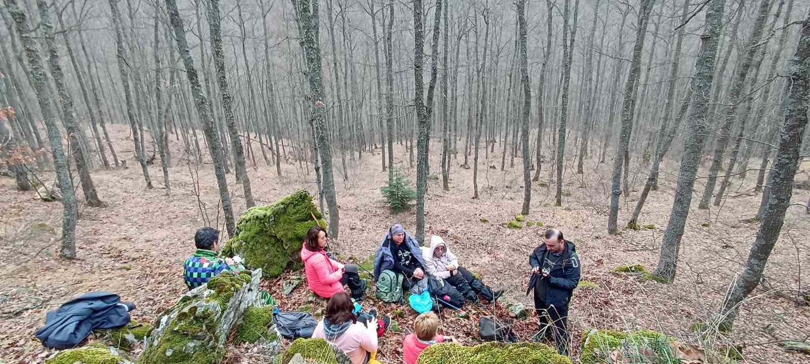 Doğa tutkunları karların erimesi sonrası oluşan manzarayı fotoğrafladı