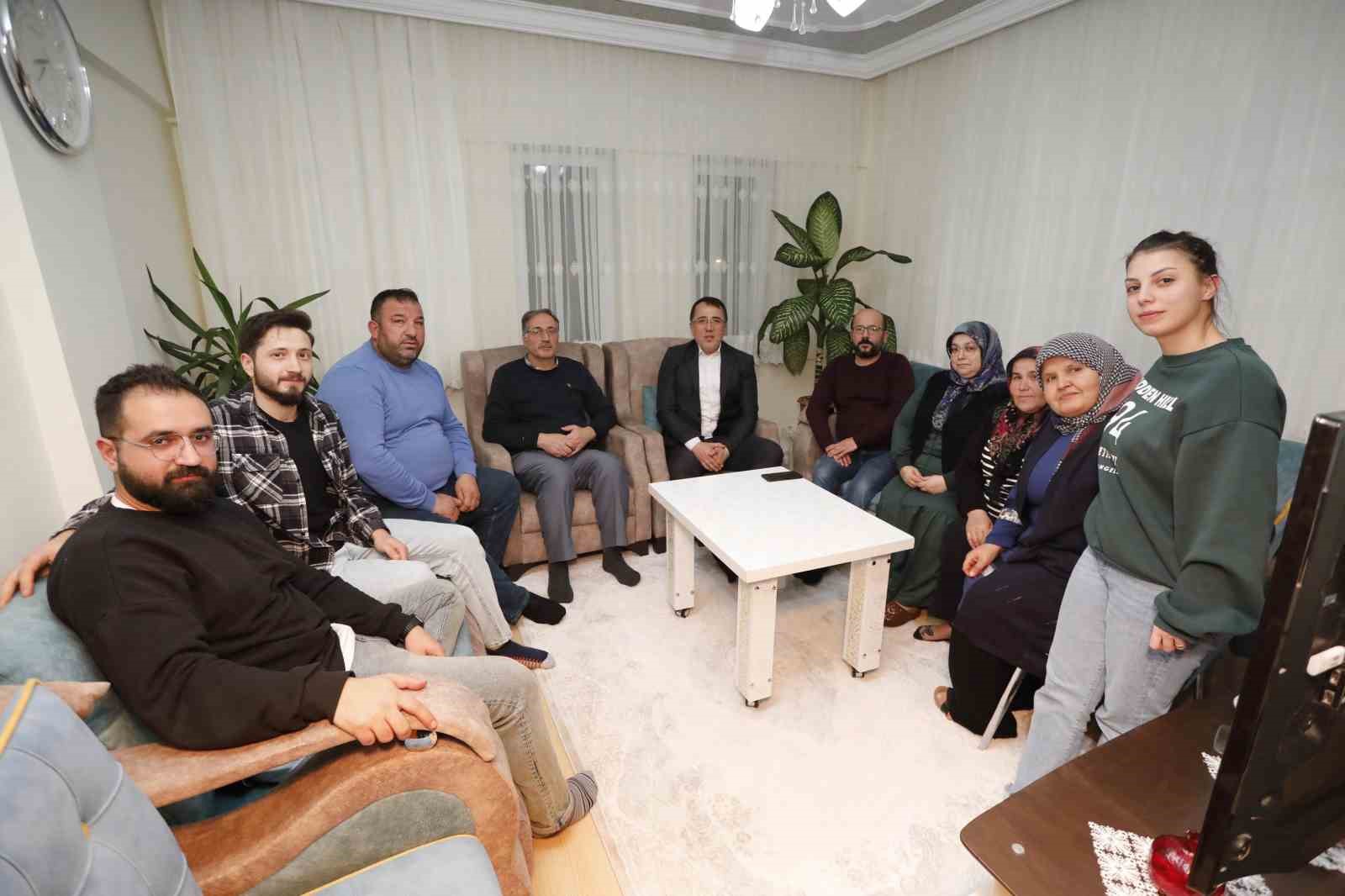 Nevşehir Belediye Başkanı Savran  &ldquo;Bizimkisi ayırmadan, &ouml;tekileştirmeden ve kardeş&ccedil;e bir memleket y&uuml;r&uuml;y&uuml;ş&uuml;&rdquo;
