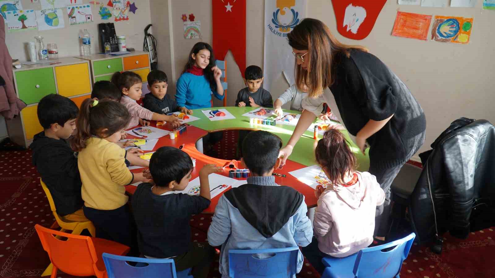Haliliye’de kadınlar verimli zaman geçiriyor