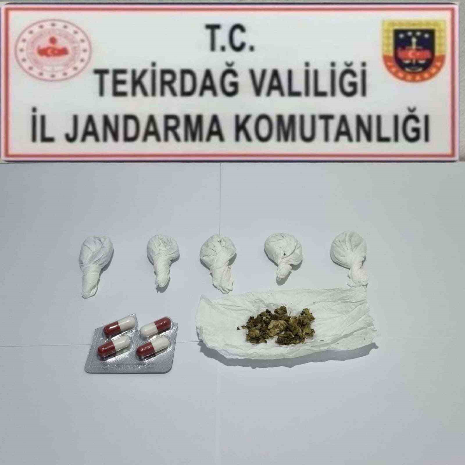 Jandarmadan uyuşturucu operasyonları: 9 g&ouml;zaltı
