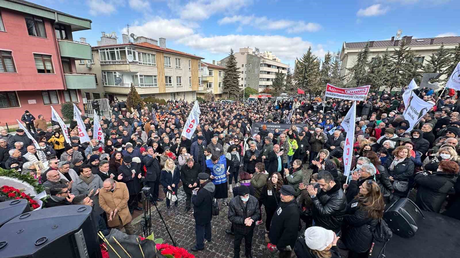 Uğur Mumcu ölümünün 31’inci yılında suikasta uğradığı sokakta anıldı