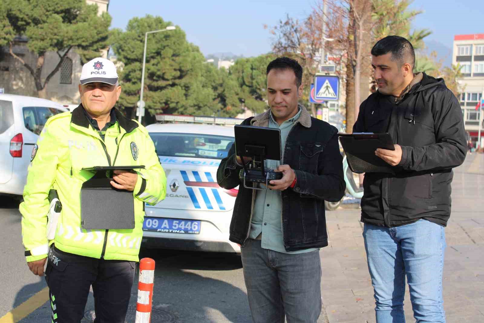 Hatalı sürücüler havadan görüntülendi
