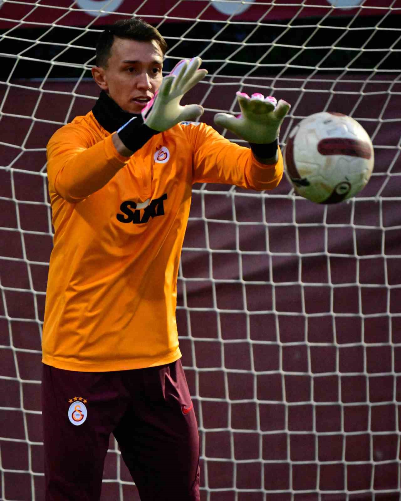 Galatasaray, İstanbulspor ma&ccedil;ı hazırlıklarını tamamladı
