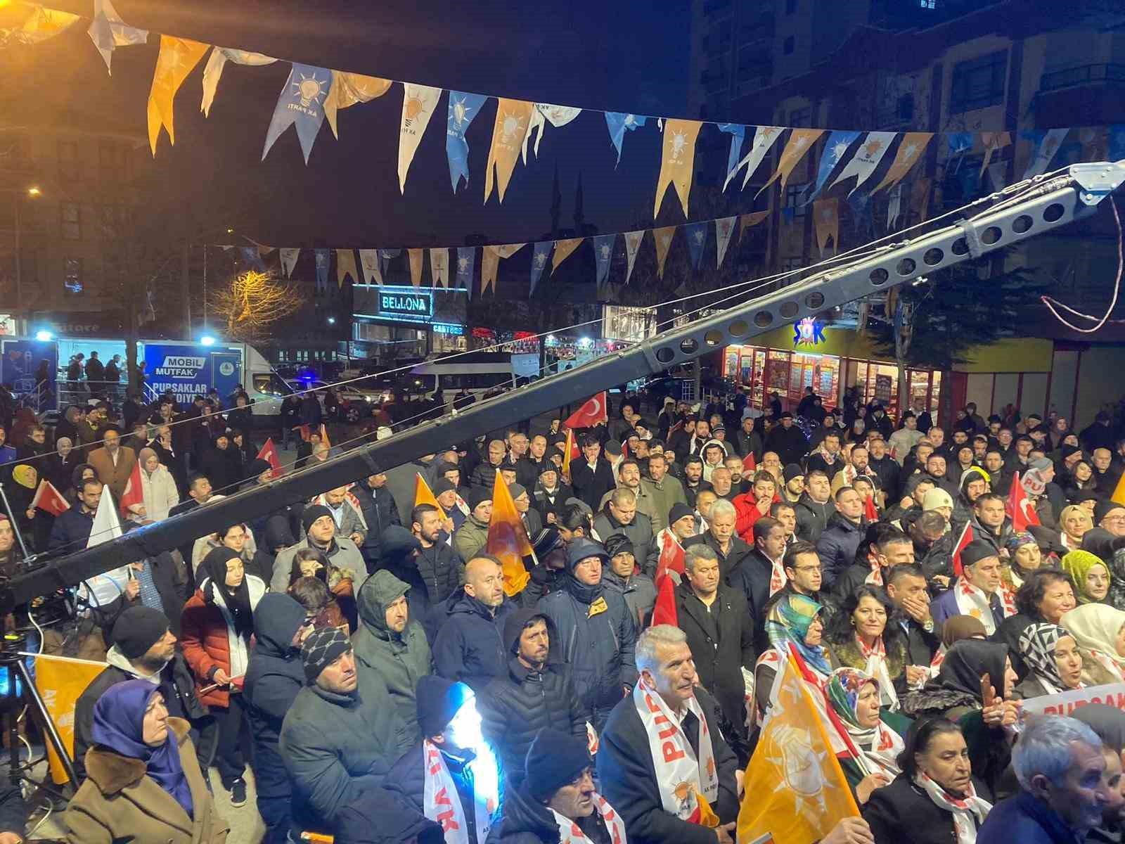 AK Parti’nin Pursaklar Belediye Başkan Adayı Çetin: “5 yılda 170 esere imza attık”
