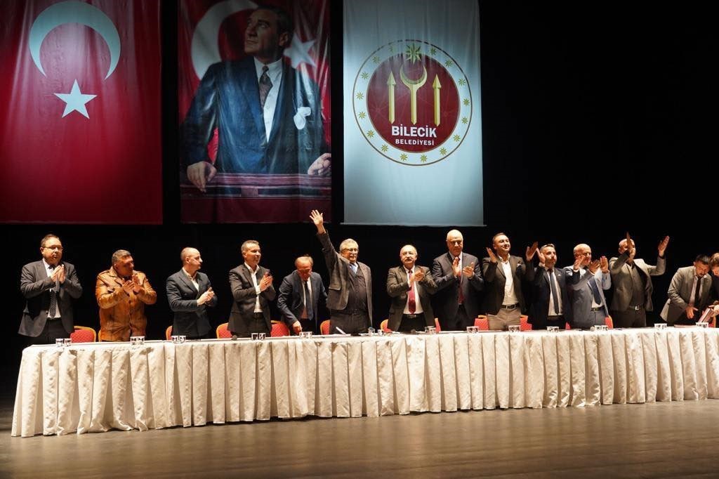 Bilecik Belediyesi&rsquo;nden iş&ccedil;ilerine y&uuml;zde 100 zam
