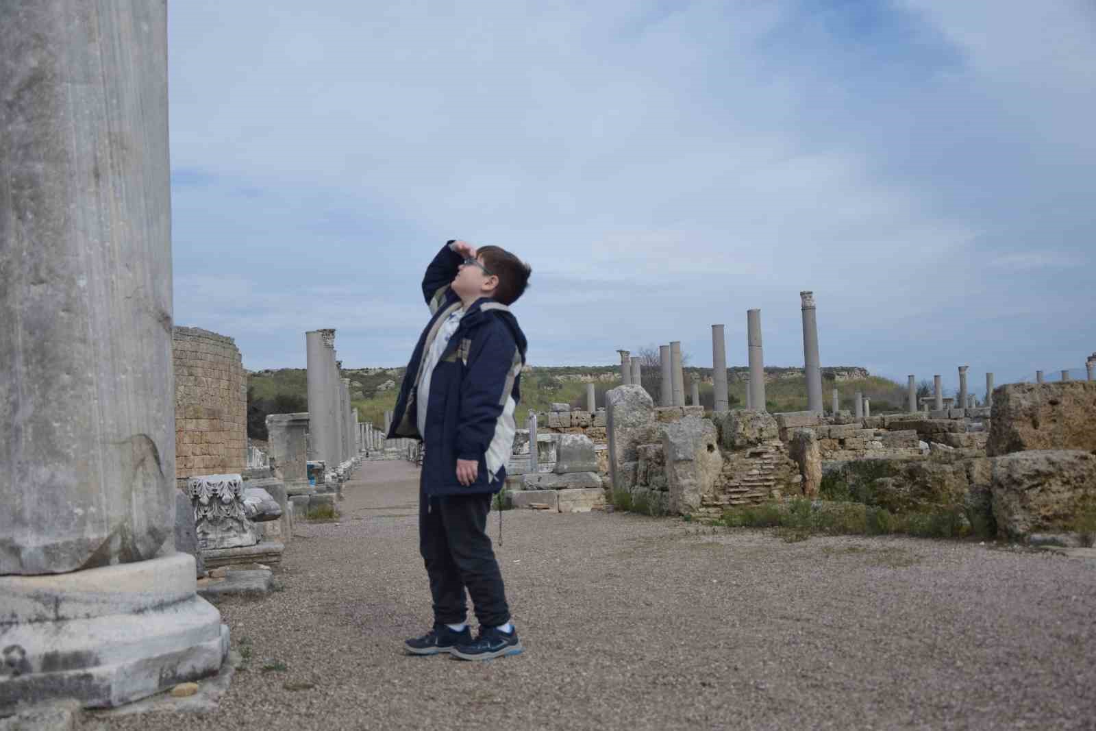 Perge Antik Kenti’nin ziyaretçi sayısı 2023 yılında yüzde 15 arttı
