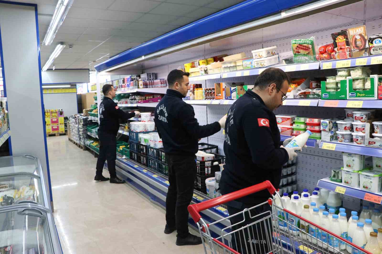Haliliye Belediyesinden marketlere denetim