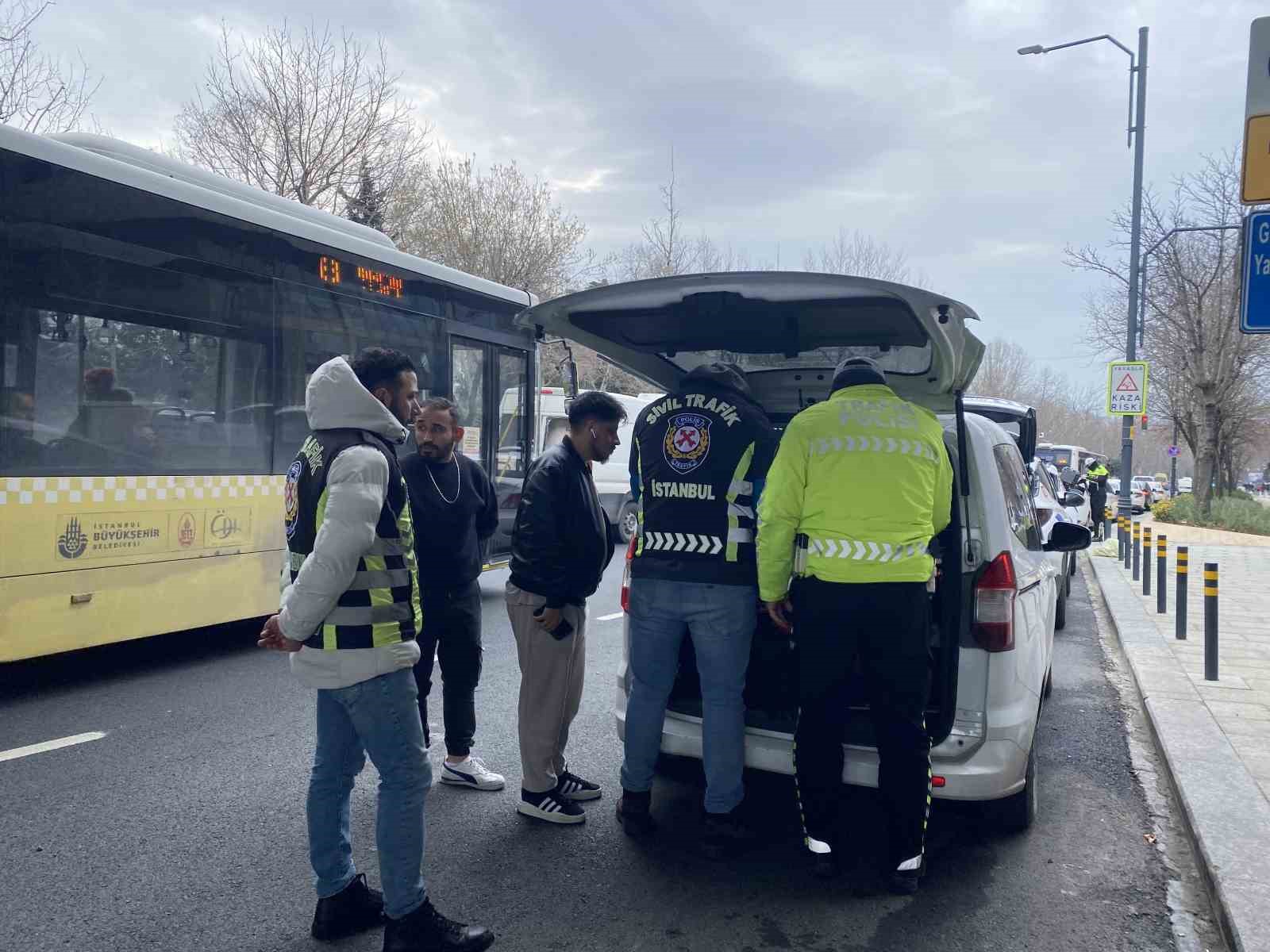 Denetimde ceza yiyen sürücüden polise teşekkür
