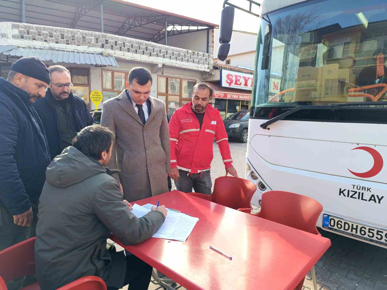 Kaymakam Zor’dan kan bağışına destek
