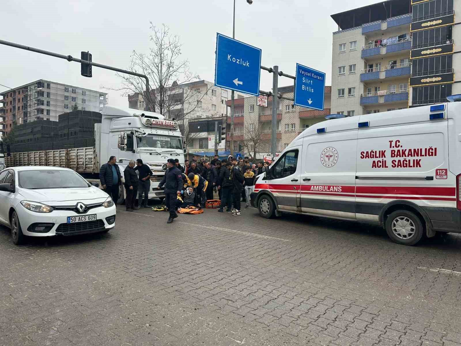 Batman’da karşıya geçmeye çalışan yaşlı adama tır çarptı
