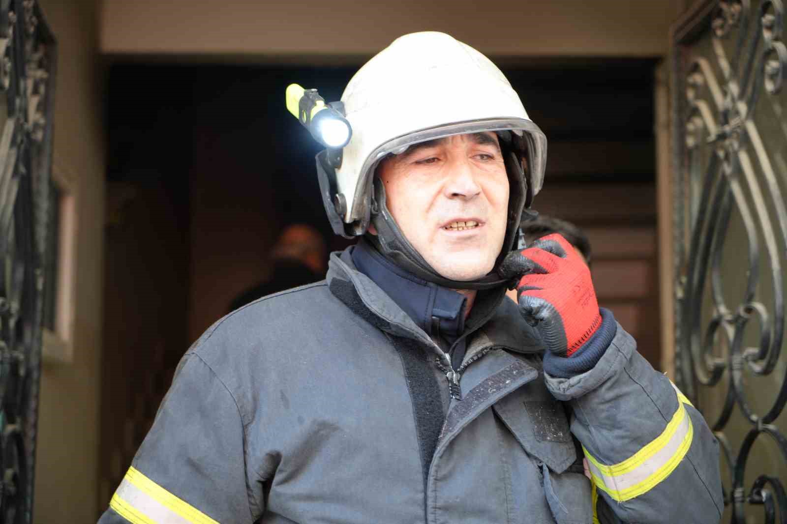 Edirne&rsquo;de can pazarı: Yangında mahsur kalan hamile kadın ve diğer vatandaşlar kurtarıldı
